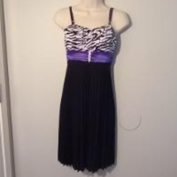 Juniors Special Occasion Dress Animal Print Pleats and Bling - Picture 1 of 10